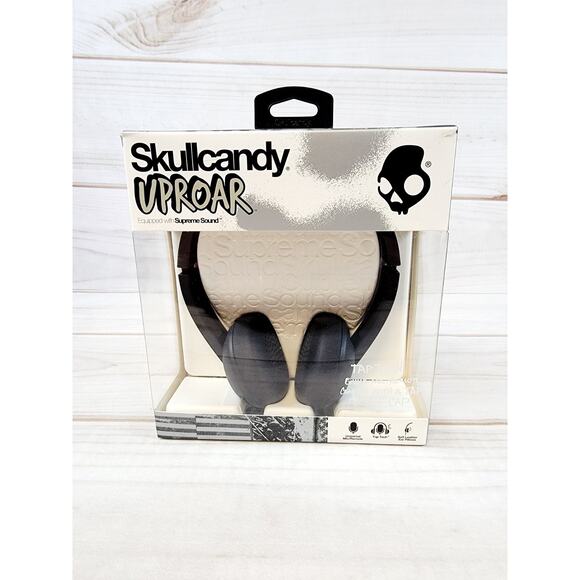 Skullcandy Other - Skullcandy Uproar Supreme Sound Wired On-Ear Headphones w/Microphone Black NEW